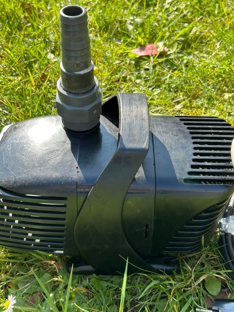 Te koop messner  mpf 10000 sterke en zuinige Vijverpomp, Tuin en Terras, Ophalen, Zo goed als nieuw, Vijverpomp