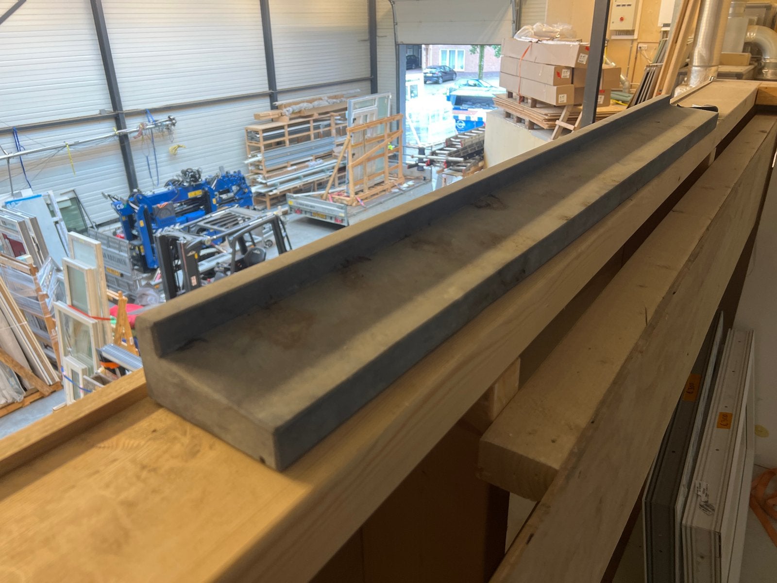 Betonnen raamdorpel/waterslag 130 cm, Ophalen, Nieuw