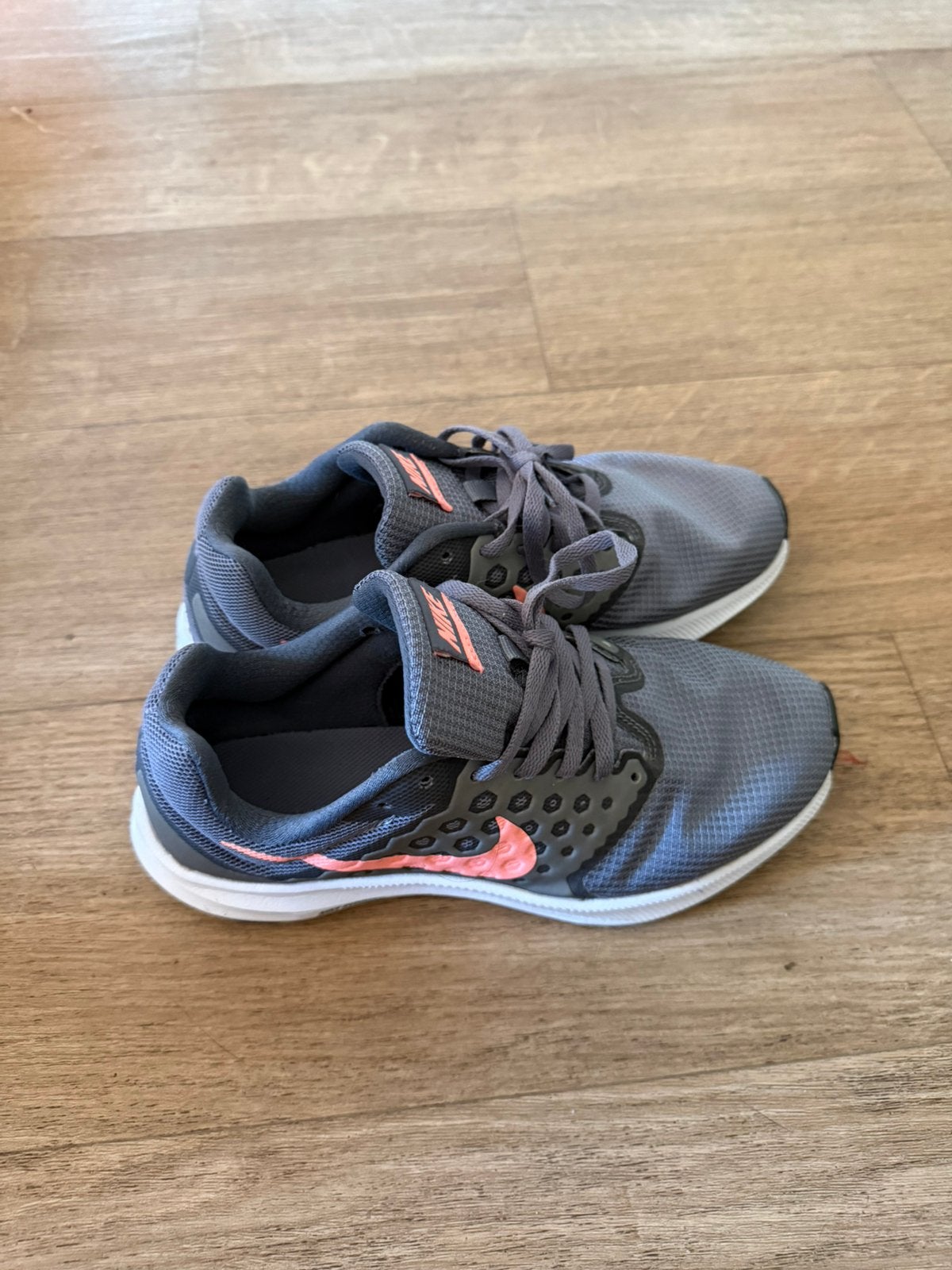 Hardloop schoenen, Ophalen of Verzenden, Zo goed als nieuw, Hardloopschoenen, Overige merken