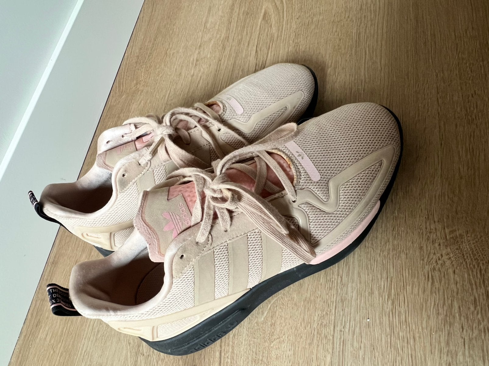 Adidas Originals ZX 2K Flux sneakers maat 40,5 beige roze, Kleding | Dames, Adidas, Beige, Ophalen of Verzenden, Sneakers of Gympen