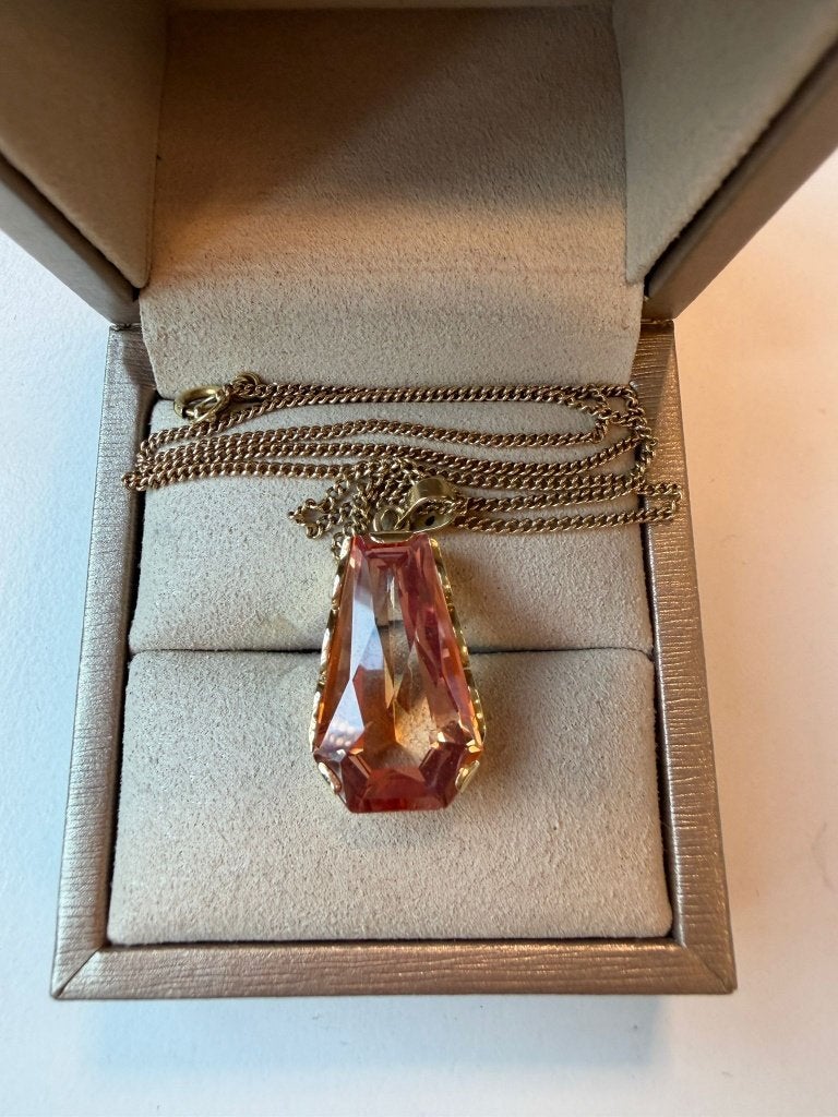 Prachtige ketting met hanger van 14 goud en oranje saffier, Overige materialen, Nieuw, Ophalen of Verzenden, Met edelsteen