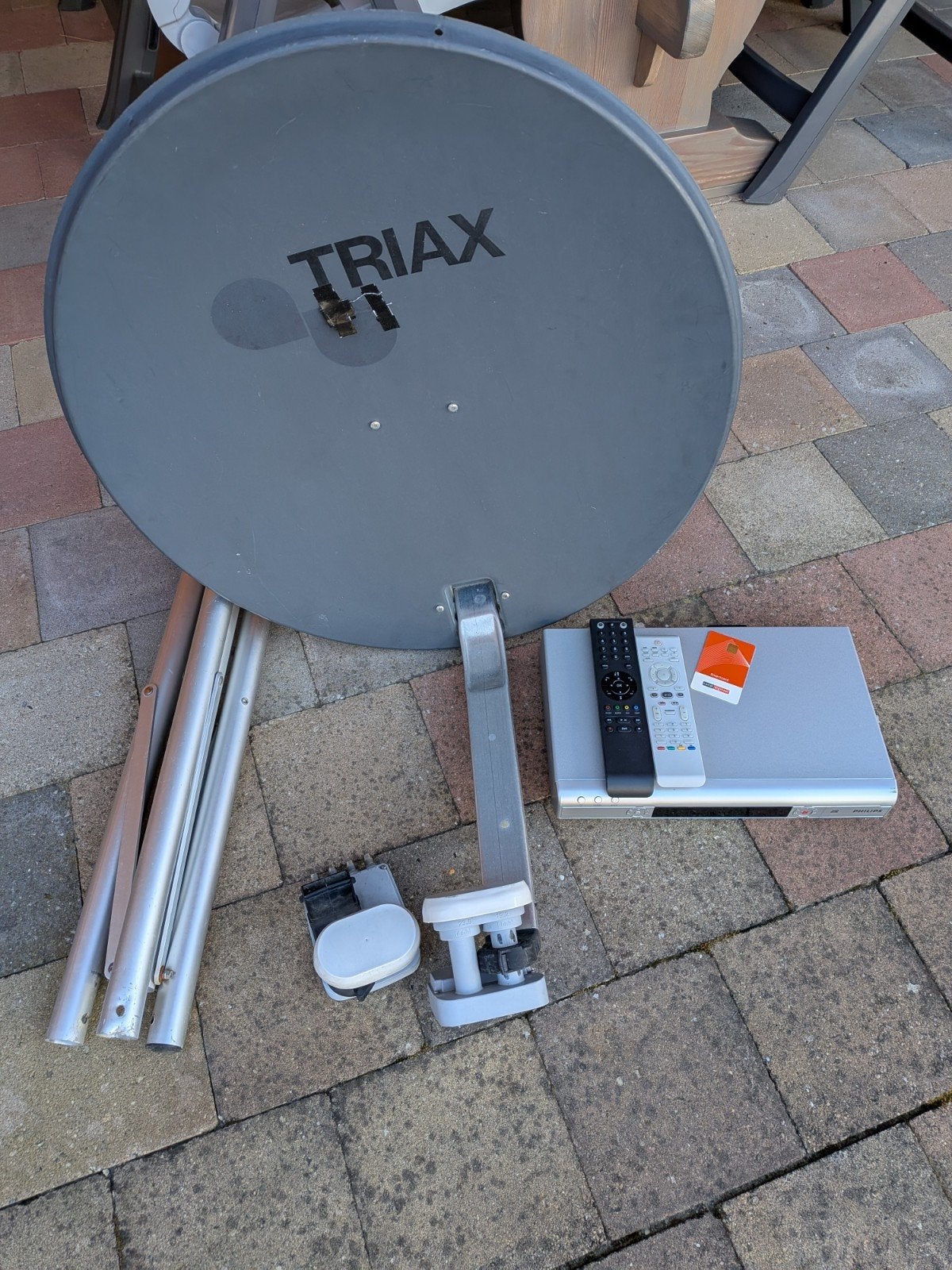 Satelliet schotel + toebehoren, Ophalen, Gebruikt, Philips