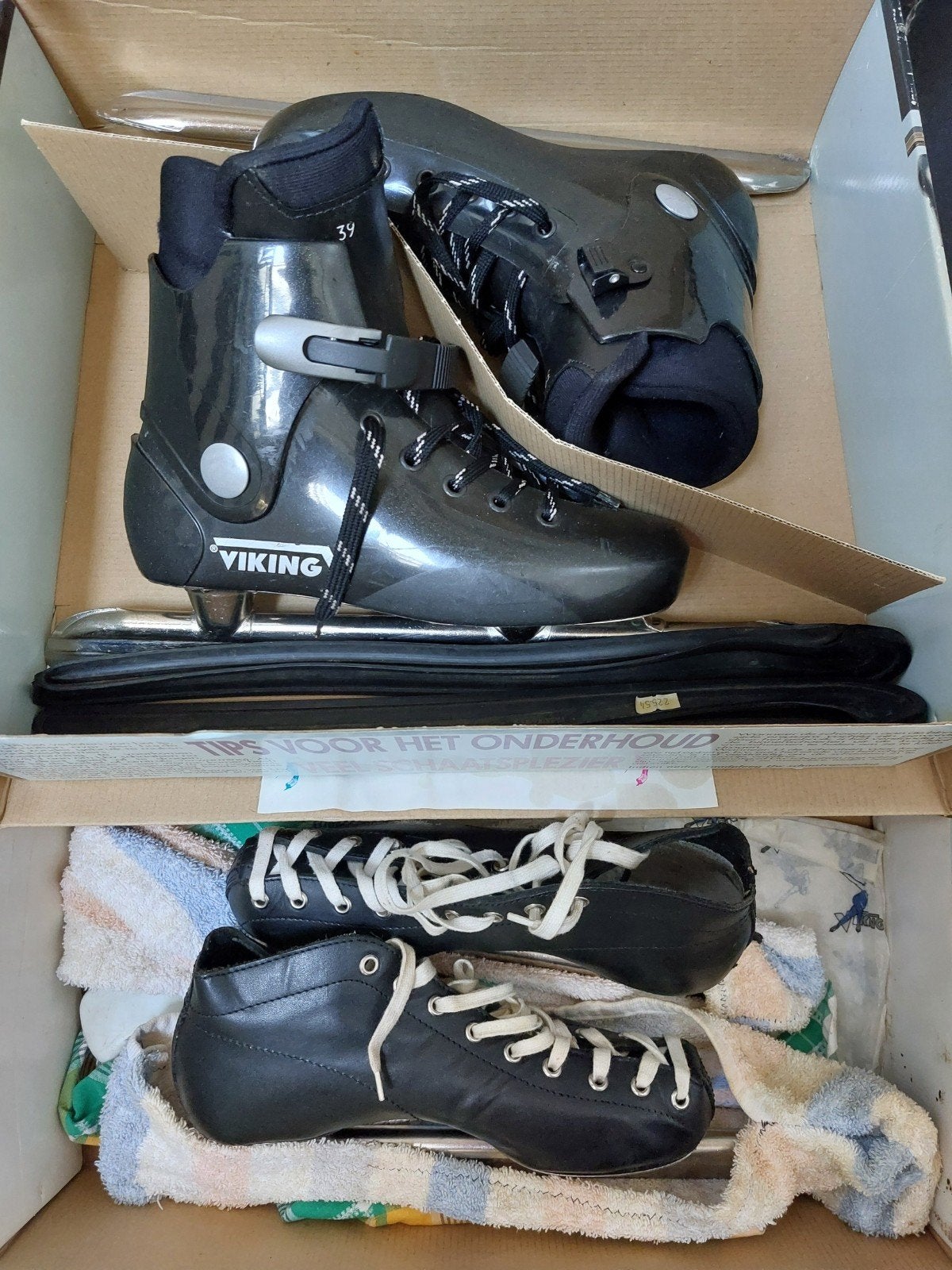 Twee paar schaatsen, Viking combinoren en Friese doorlopers, Ophalen of Verzenden, Gebruikt, Combinoren, Viking