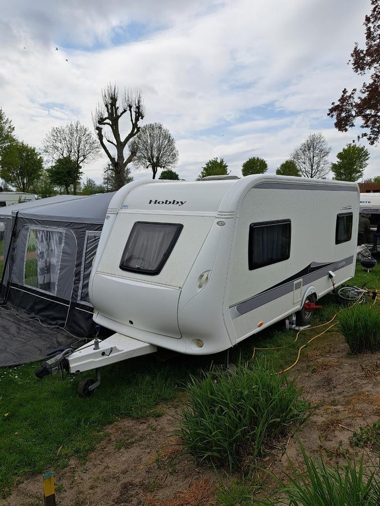 Hobby de luxe ul 490 uit 2012, Rondzit, Hobby, Particulier, Luifel