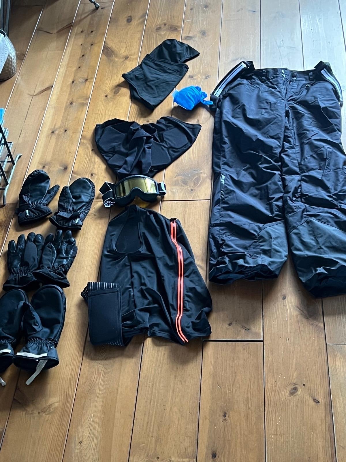 Ski-uitrusting: broek, handschoenen, bivakmuts, bril, Ophalen of Verzenden, Zo goed als nieuw, Overige typen