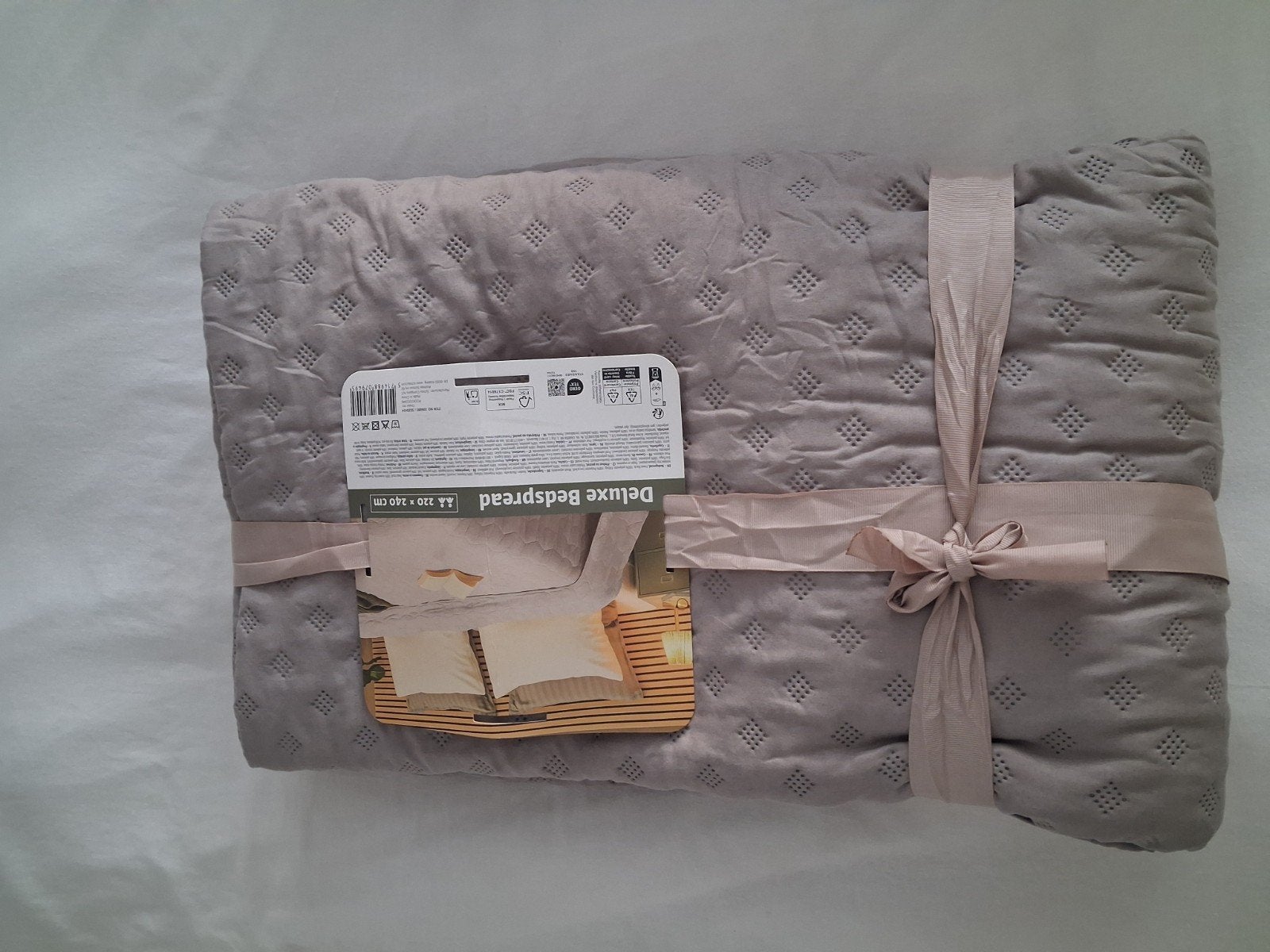 Deluxe Bedsprei 220x240 cm - beige, Nieuw, Ophalen of Verzenden, Nieuw, Eenpersoons, Beige