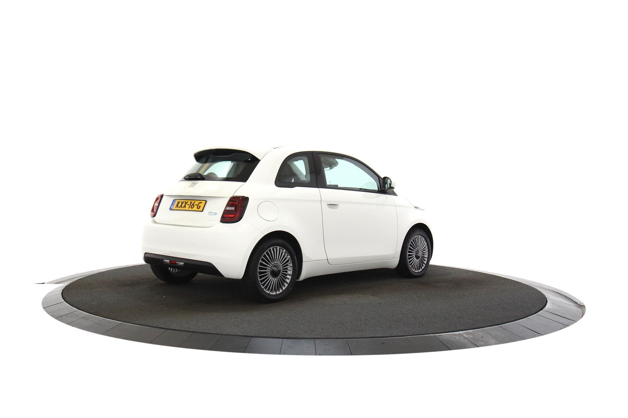 Fiat 500 42 kWh lm 16'' Virtual cockpit soh 96%, Automaat, Gebruikt, 0 kWh, 4 stoelen