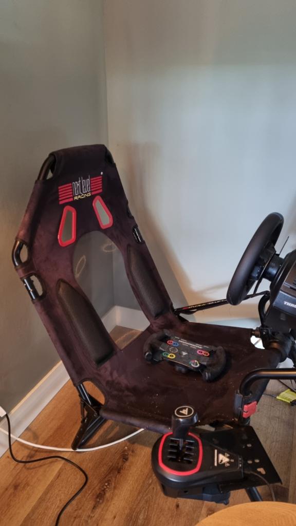 Thrustmaster T300 RS GT Edition racestuur en playseat, Ophalen, Overige merken, Gebruikt