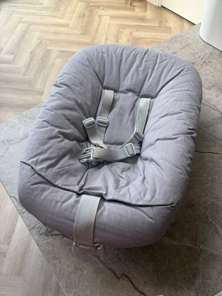 Stokke tripp trapp newborn set, Ophalen, Zo goed als nieuw, Meegroeistoel, Gordel(s)