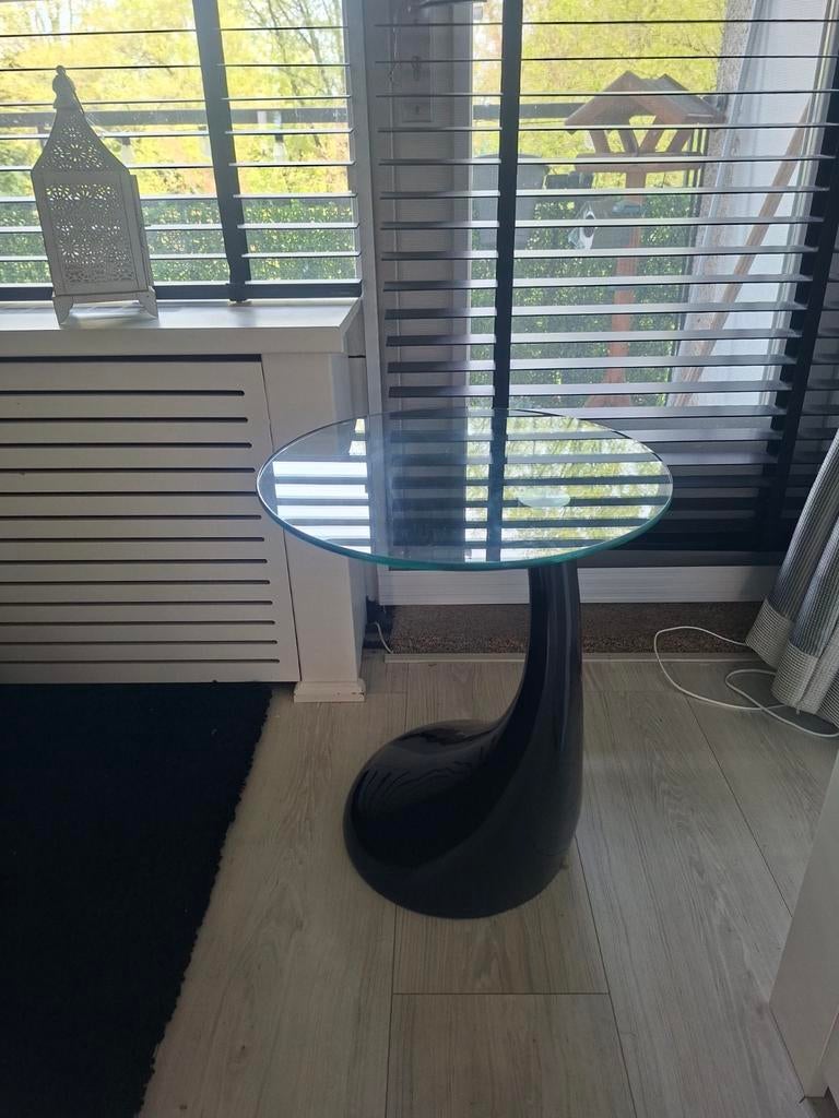 Zwarte Nuvrigro bijzettafel met glazen blad, Minder dan 55 cm, Rond, Glas, Ophalen