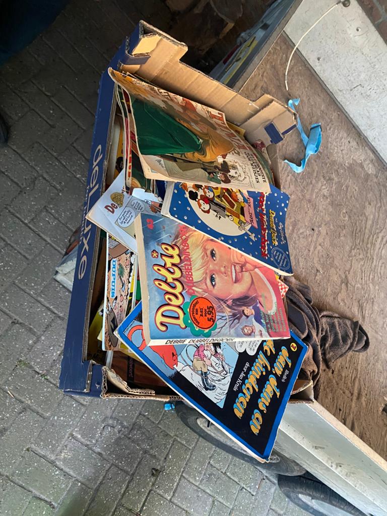 Doos met stripboeken, Boeken, Stripboeken, Meerdere stripboeken, Ophalen, Gelezen