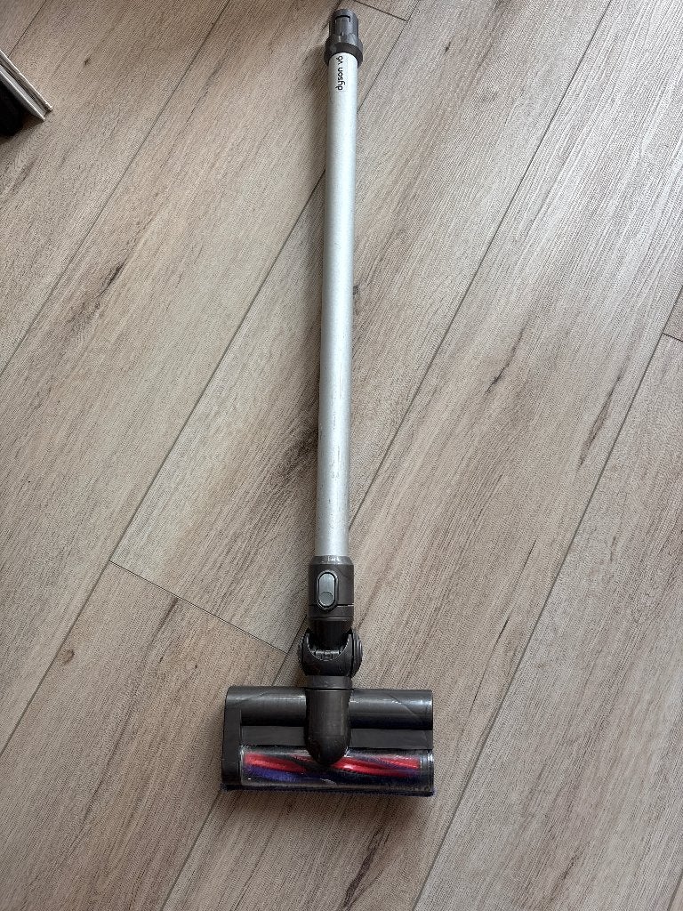 Dyson V6 onderdelen snoerloze stofzuiger, Witgoed en Apparatuur, Ophalen of Verzenden, Gebruikt, Steelstofzuiger, Dyson