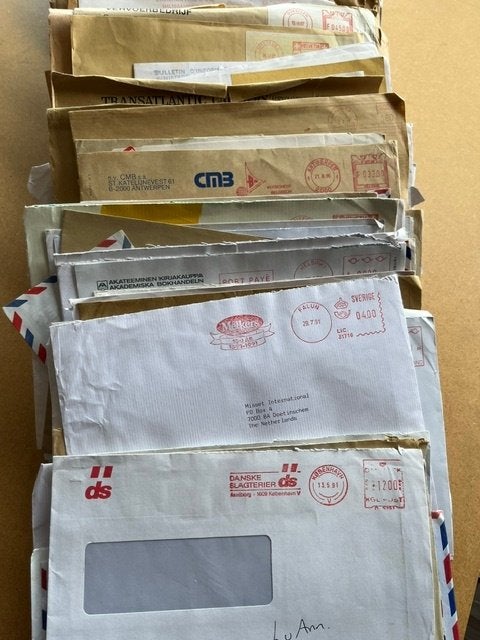 800 BRIEVEN BUITENLAND MET FRAMA/ATM STEMPELS, Verzenden, Brief