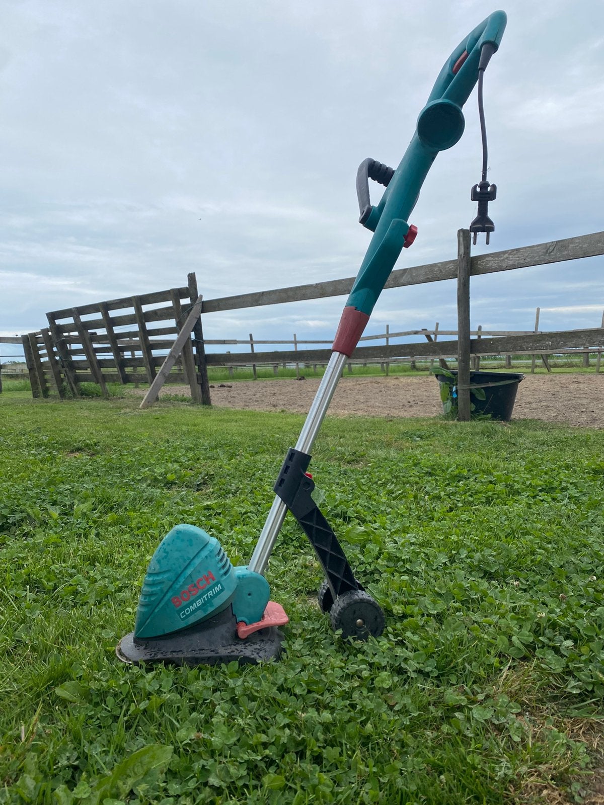 Bosch CombiTrim grastrimmer | Elektrische kantenmaaier, Ophalen of Verzenden, Zo goed als nieuw, Elektrisch