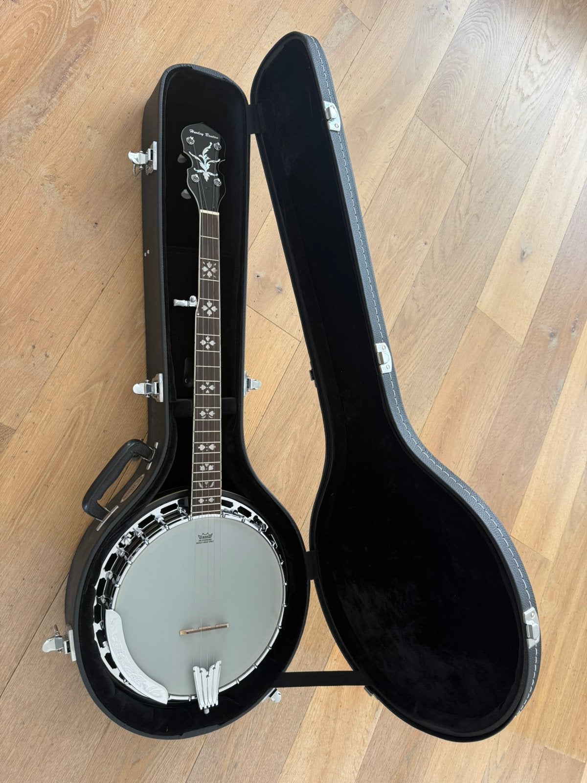 5-snarige Banjo Harley Benton BJ-55Pro met hardcase koffer, Ophalen, Zo goed als nieuw