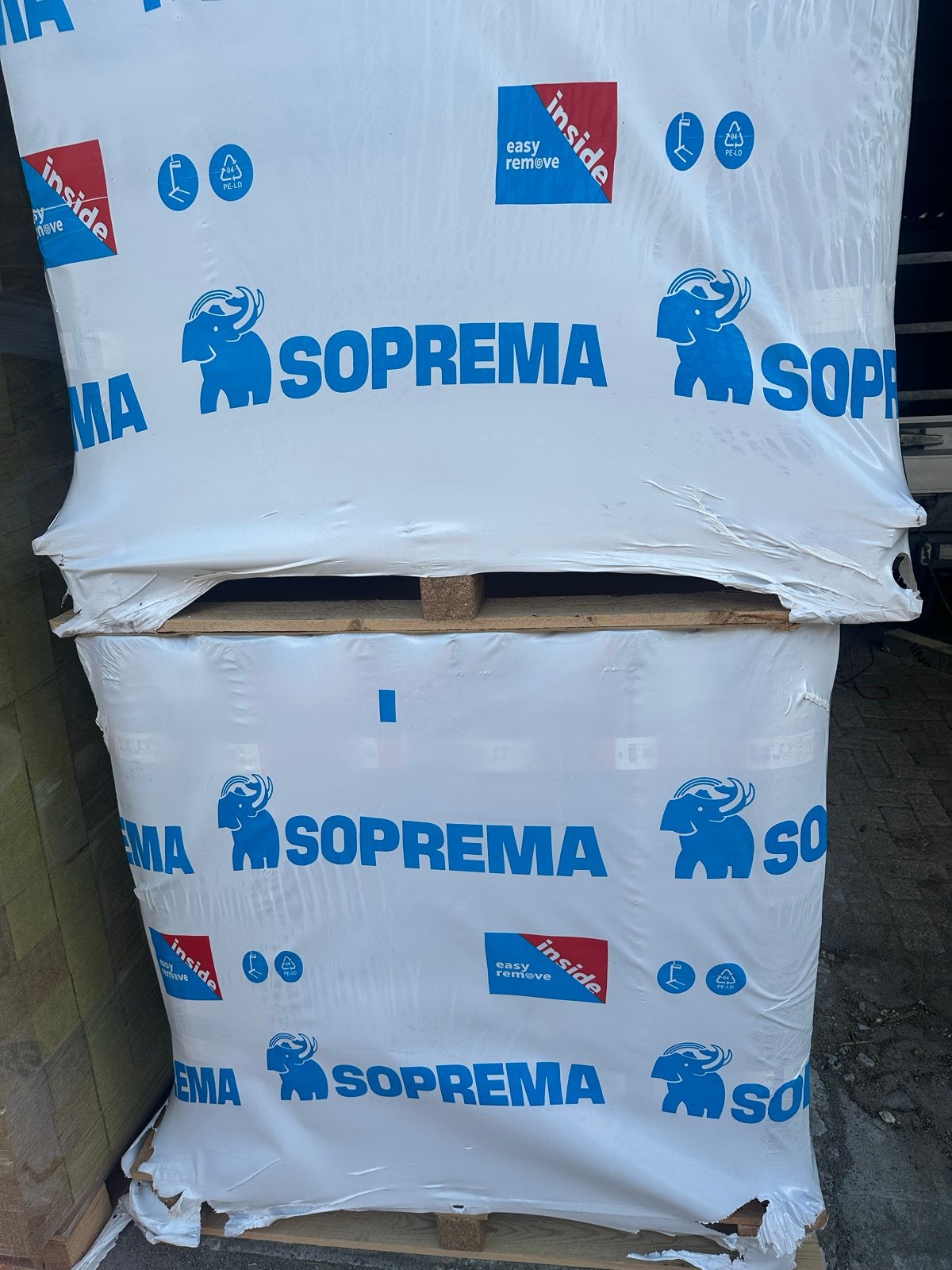 Koopje soprema wit mineraal €1.250 pallet 120 m2, Doe-het-zelf en Verbouw, Dakpannen en Dakbedekking, Overige materialen, Overige kleuren