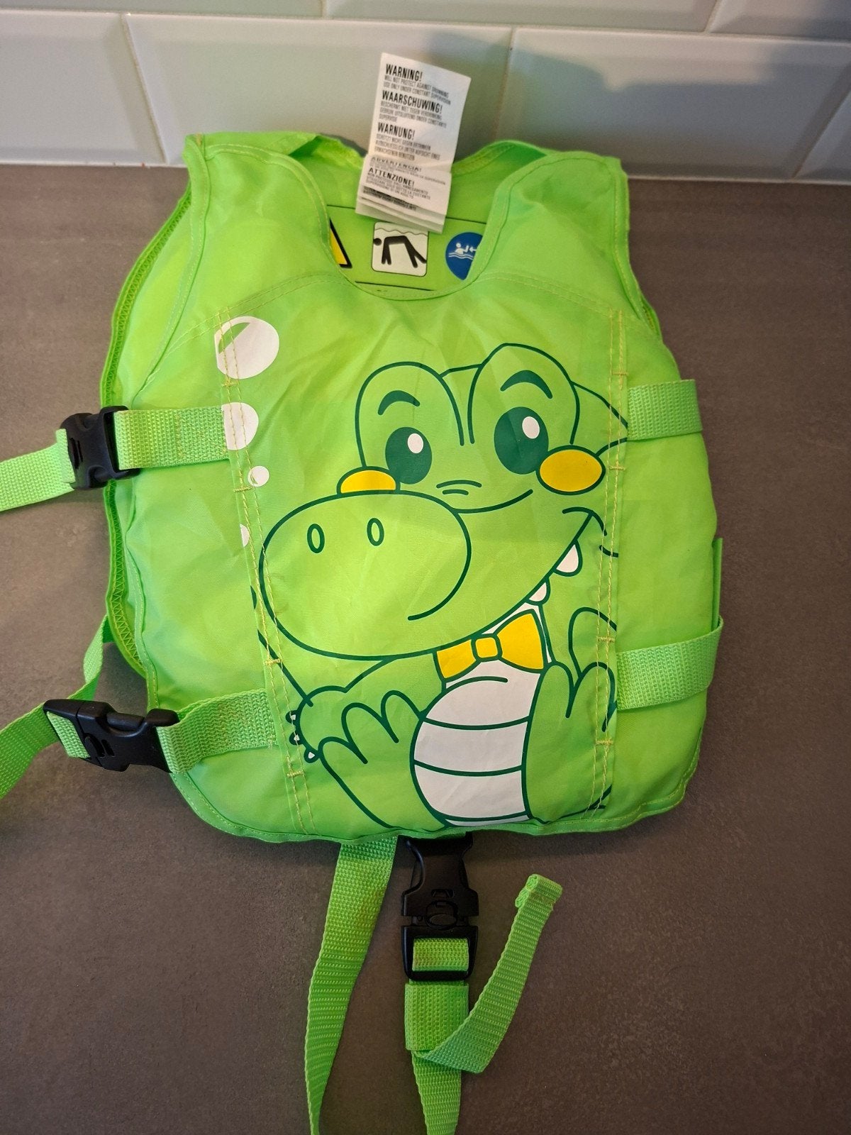 Zwemvest kinderen 2 - 3 jaar 15 - 19 kg groen kids krokodil, Jongen of Meisje, One size, Ophalen of Verzenden, Zo goed als nieuw