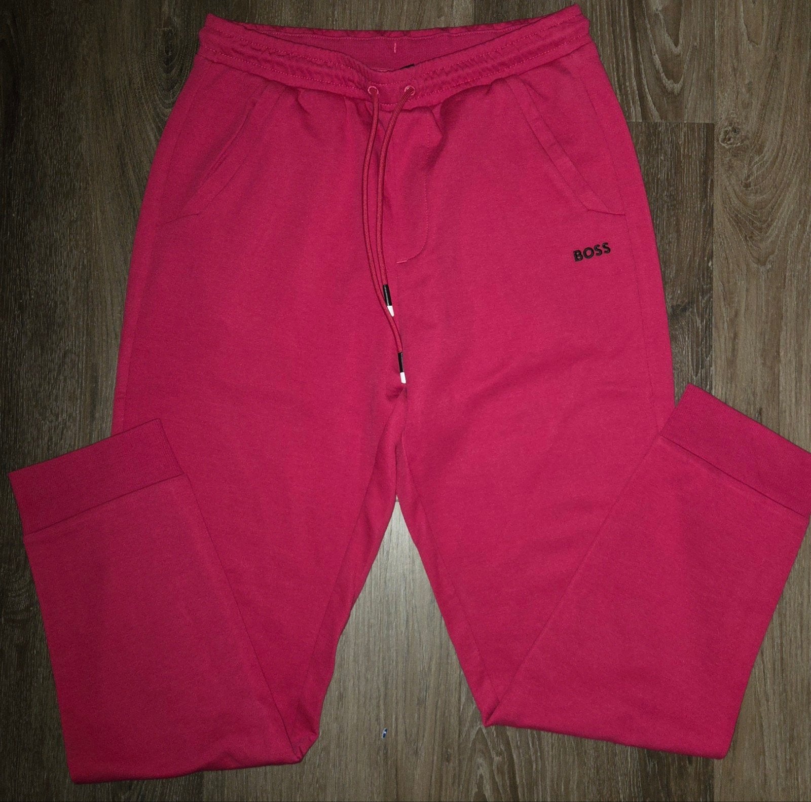 Heren joggingbroek BOSS rood maat M - Zeer goede staat, BOSS, Zo goed als nieuw, Rood, Verzenden
