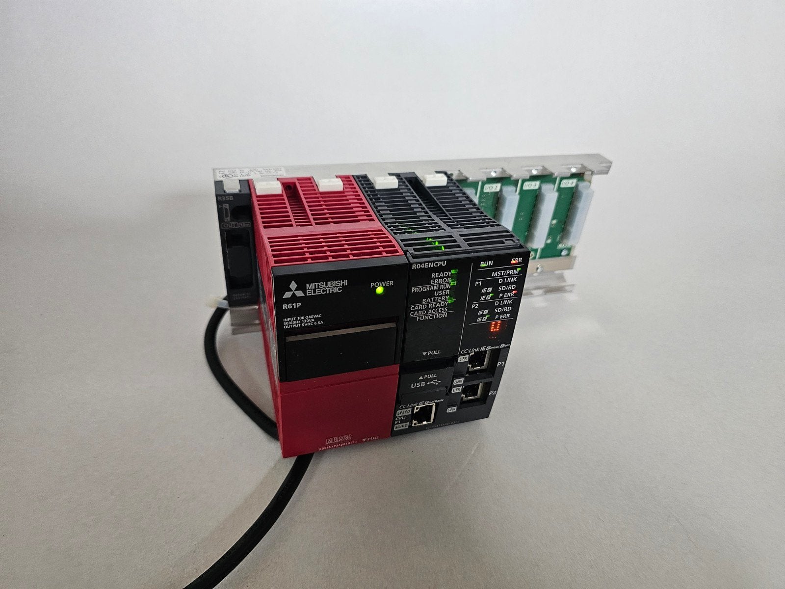 Mitsubishi iQ-R PLC System – R04ENCPU + R61P + R35B Base, Ophalen of Verzenden, Zo goed als nieuw