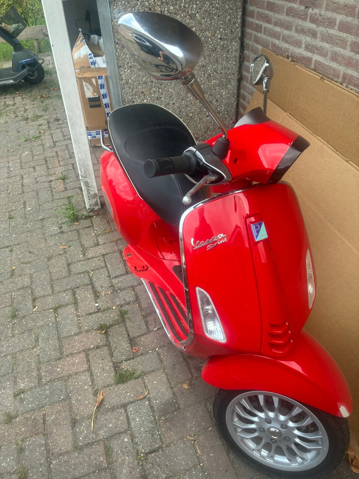 Te koop vespa sprint 2016 schade, Fietsen en Brommers, Gebruikt, Overige modellen, Maximaal 45 km/u, Benzine