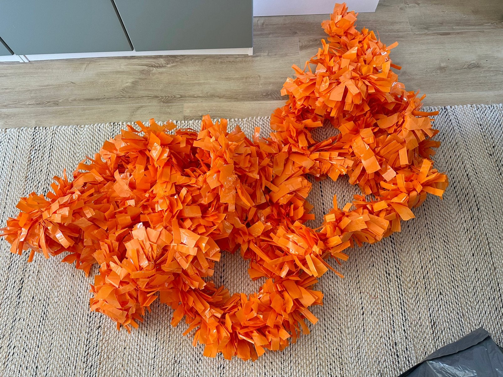 Oranje slingers gratis afhalen, Ophalen, Zo goed als nieuw, Versiering, Oranje of Koningsdag