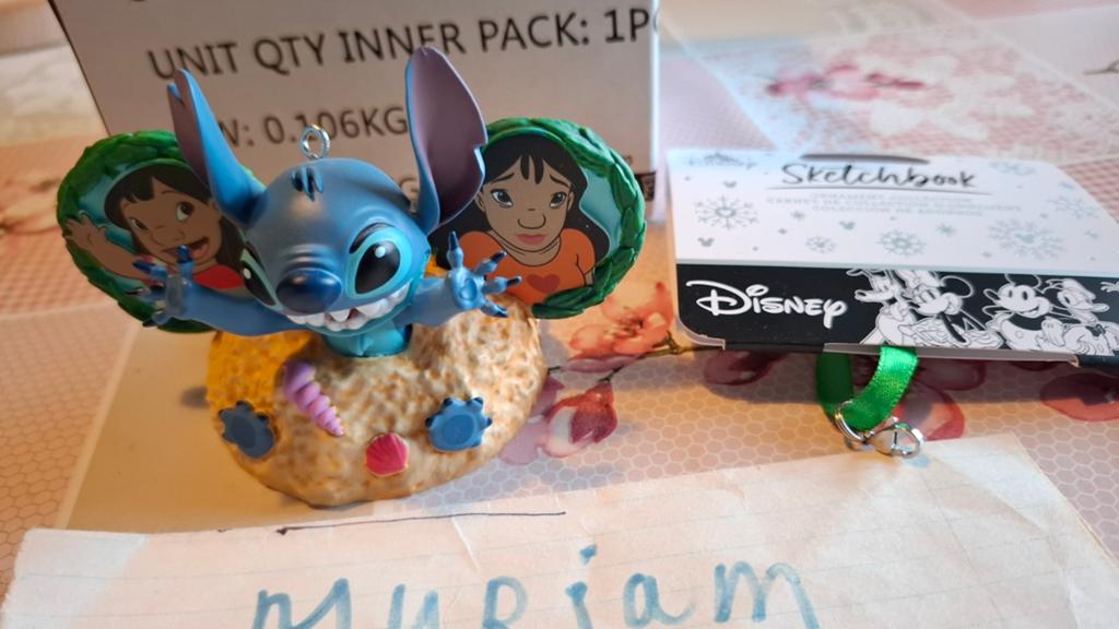 Disney Lilo and Stitch Earhat ornament, Ophalen of Verzenden, Overige figuren, Zo goed als nieuw, Beeldje of Figuurtje