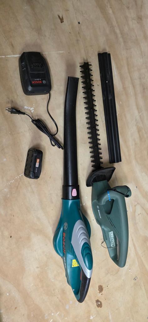 Bosch heggenschaar easyhedgecut 18 volt en bladblazer 18 vol, Tuin en Terras, Bladblazers, Ophalen of Verzenden, Gebruikt, Accu