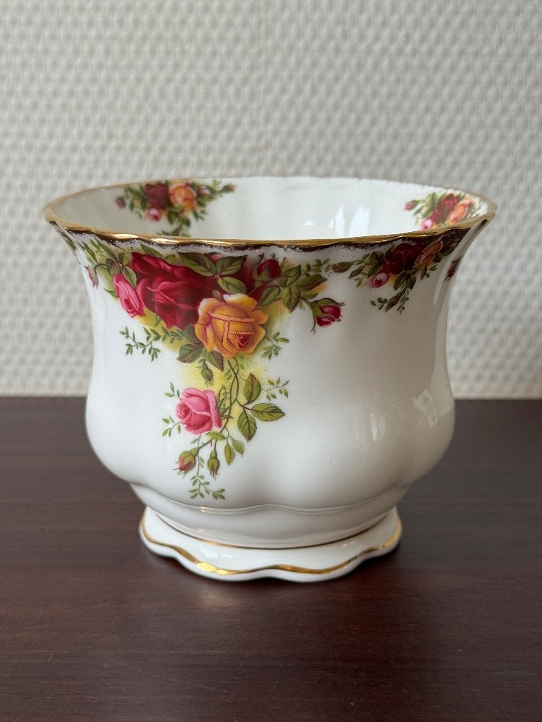 Vintage Royal Albert Old Country Roses Bloempot, Porselein, Gebruikt, Rond, Binnen, Ophalen of Verzenden