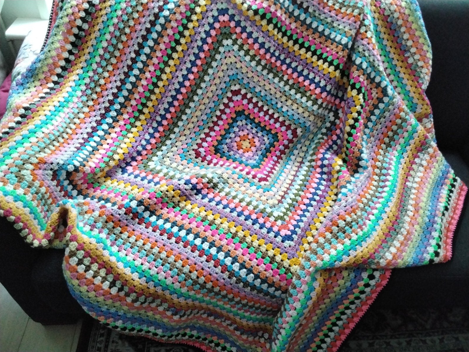 Nieuw gehaakte grote deken/plaid in mooie kleuren, Verzenden, Nieuw