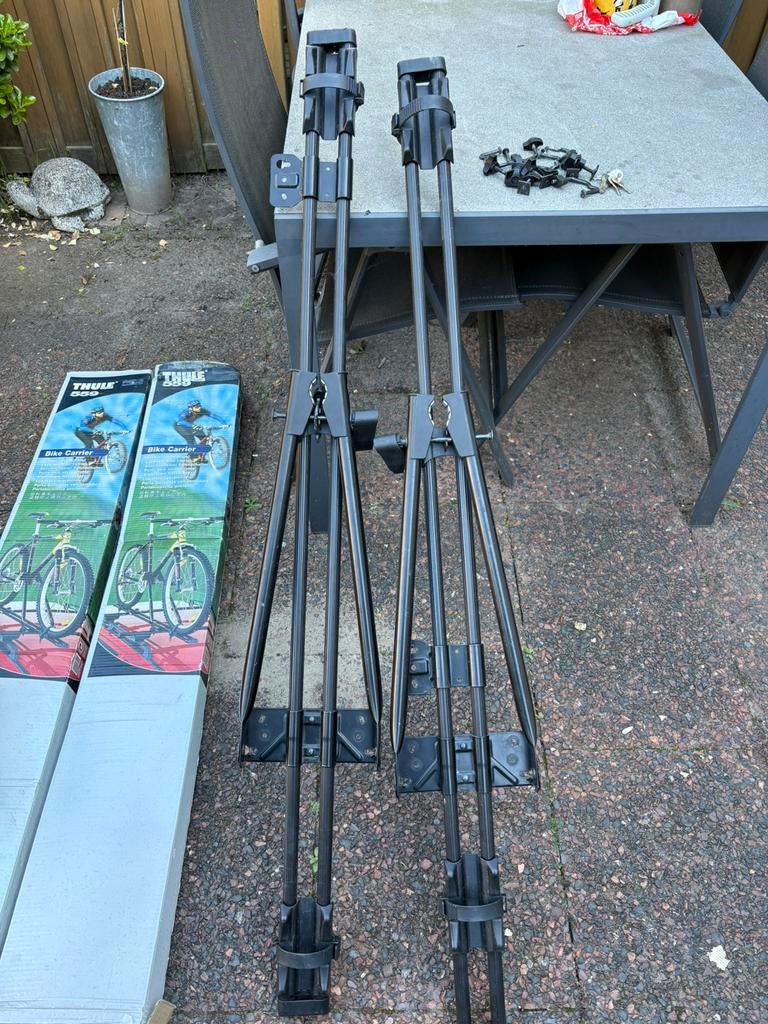 Thule 559 fietsendrager voor dakdrager montage, Auto diversen, Dakdragers, Ophalen of Verzenden, Zo goed als nieuw