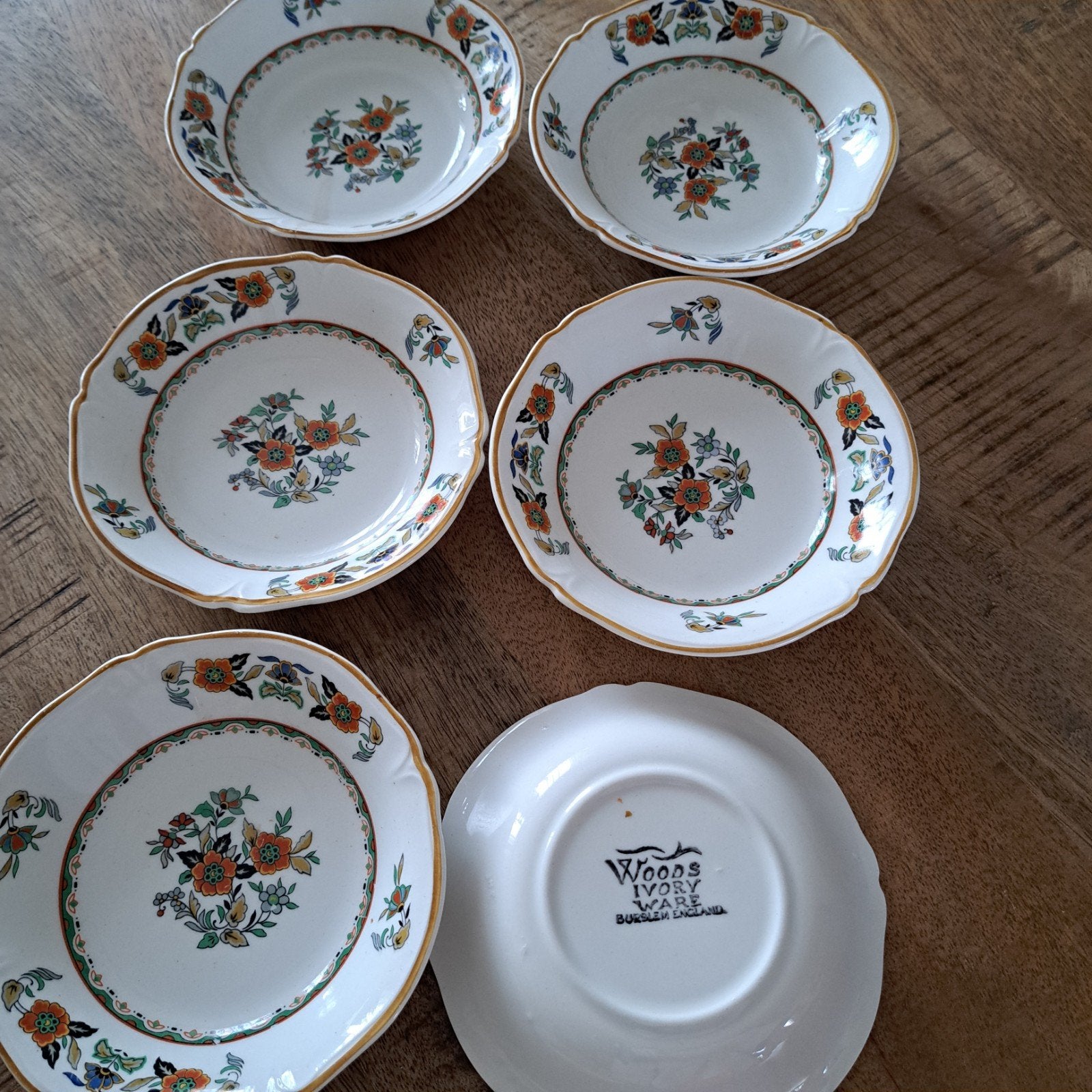 Set van 12 Woods Ivory Ware schaaltjes, bloemmotief, Antiek en Kunst, Antiek | Servies los, Ophalen