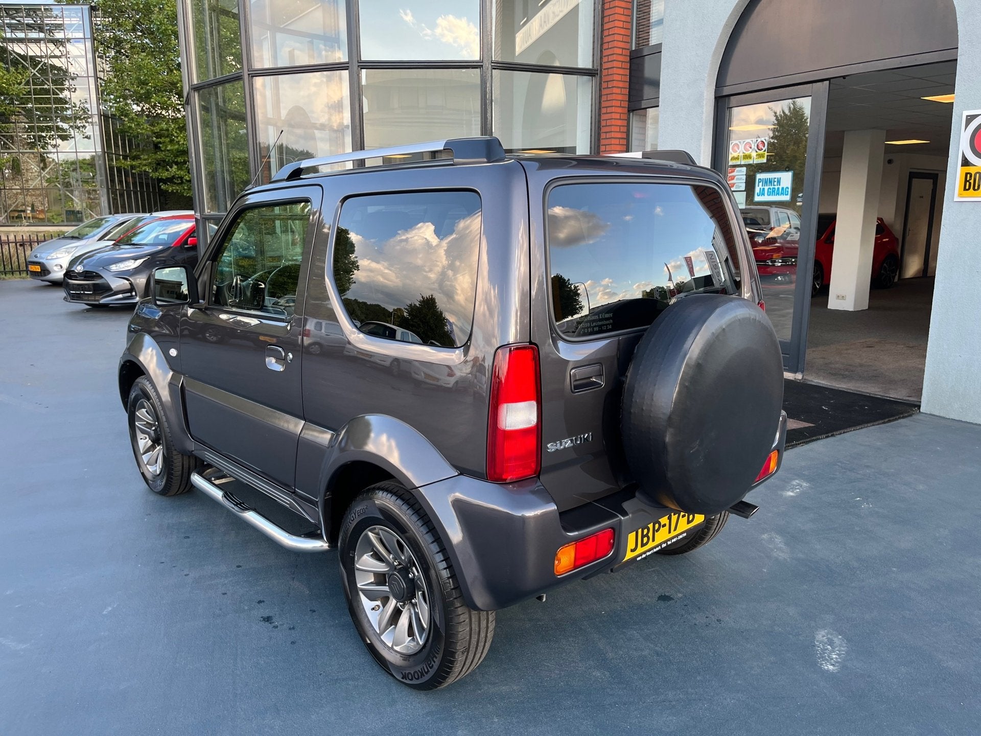 Suzuki JIMNY 1.3 Exclusive 4X4 LEDER STOELVERWARMING AIRCO, Stoelverwarming, Gebruikt, Euro 6, 4 stoelen
