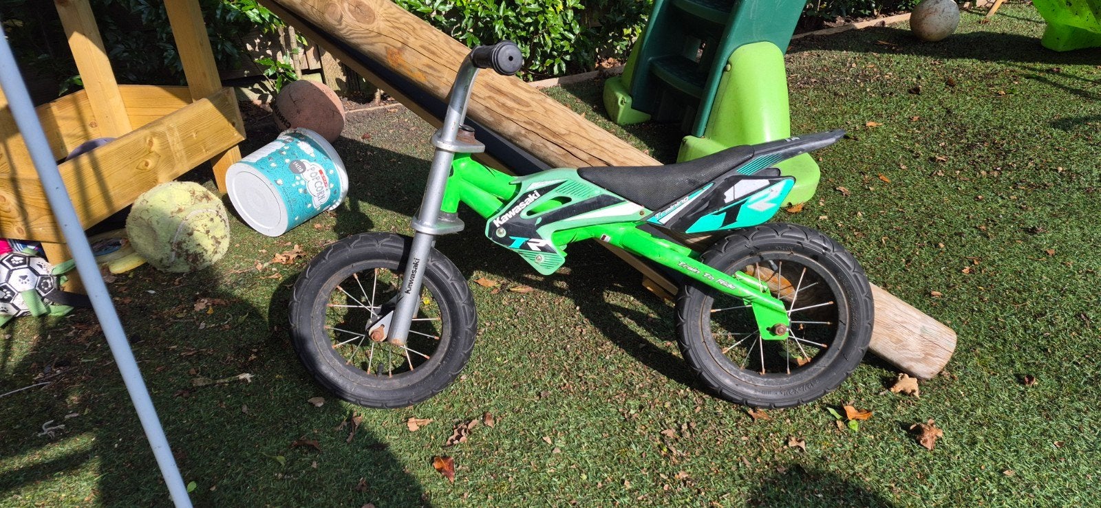 Kawasaki Loopfiets - Groen, Kinderen en Baby's, Speelgoed | Buiten | Voertuigen en Loopfietsen, Ophalen, Gebruikt, Loopfiets