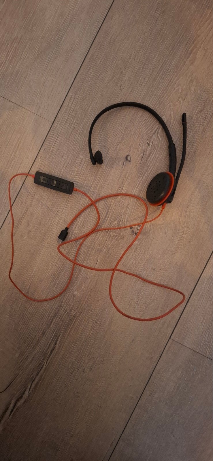 PLT Bedrade On-ear Headset met Microfoon en Volumeregelaar, Ophalen, PLT, On-ear, Zo goed als nieuw