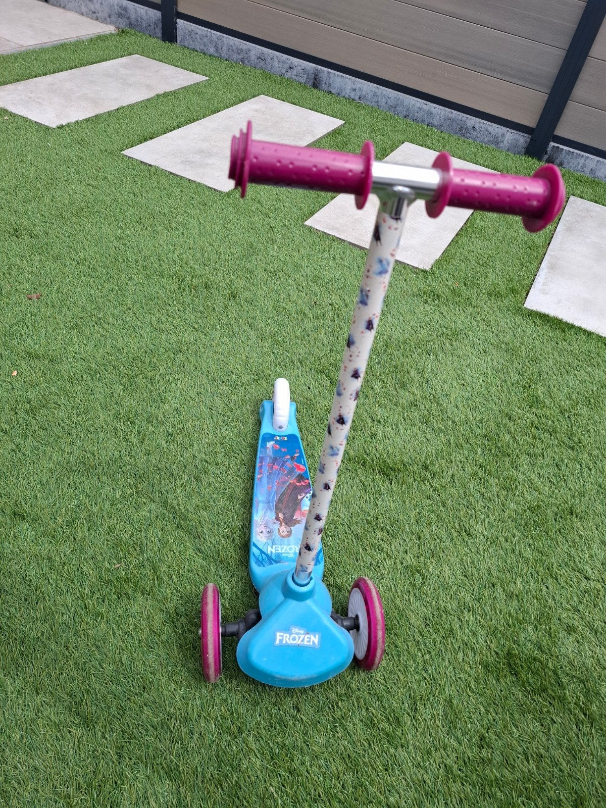 Driewieler Frozen step, Fietsen en Brommers, Steps, Ophalen, Gebruikt, Gewone step