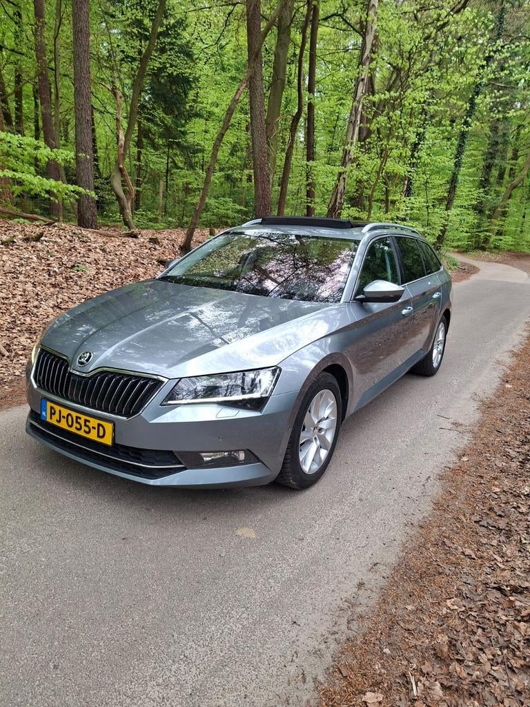 Skoda Superb 1.6 TDI 150PK Full Optie DSG7 Prijs verlaagd!, Auto's, Skoda, 4 cilinders, 150 pk, Origineel Nederlands, Stationwagon
