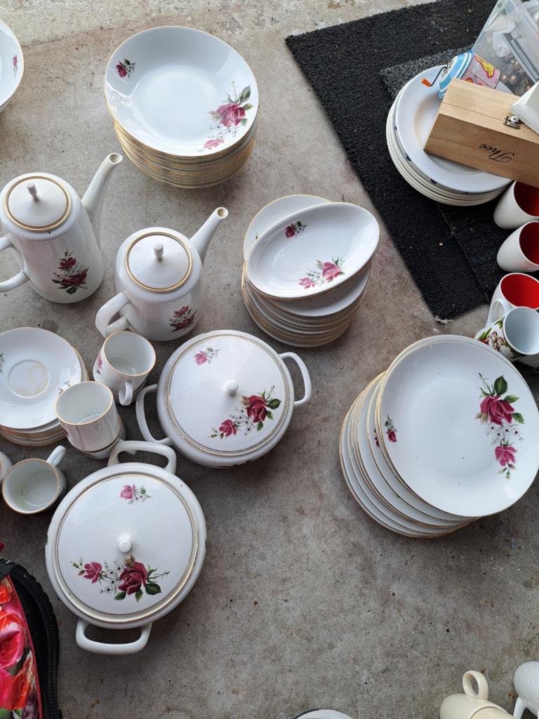 Servies vintage roze rozen, Ophalen, Zo goed als nieuw, Overige stijlen