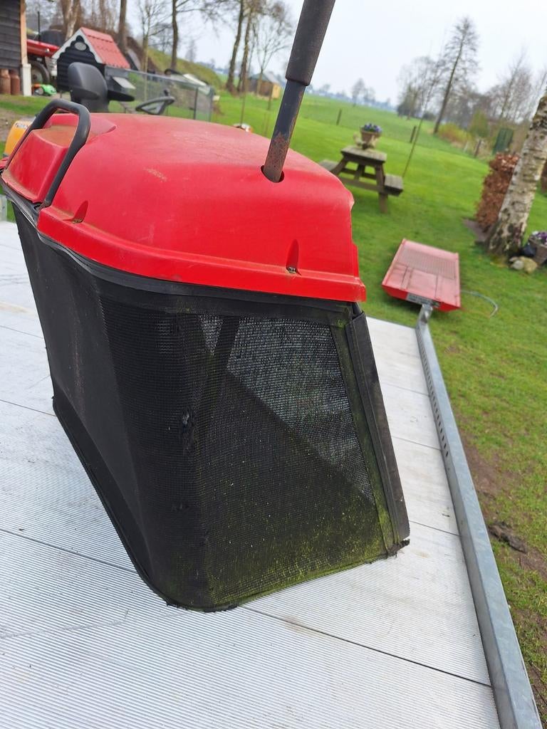 Opvangbak van een zitmaaier, Ophalen, 50 cm of meer