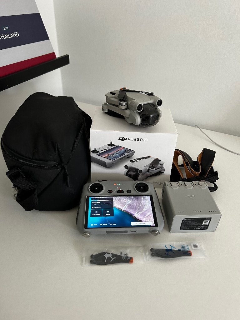 DJI MINI 3 PRO + DJI RC controller + fly more pakket, Gebruikt, Cameradrone, 100 tot 1000 meter, DJI