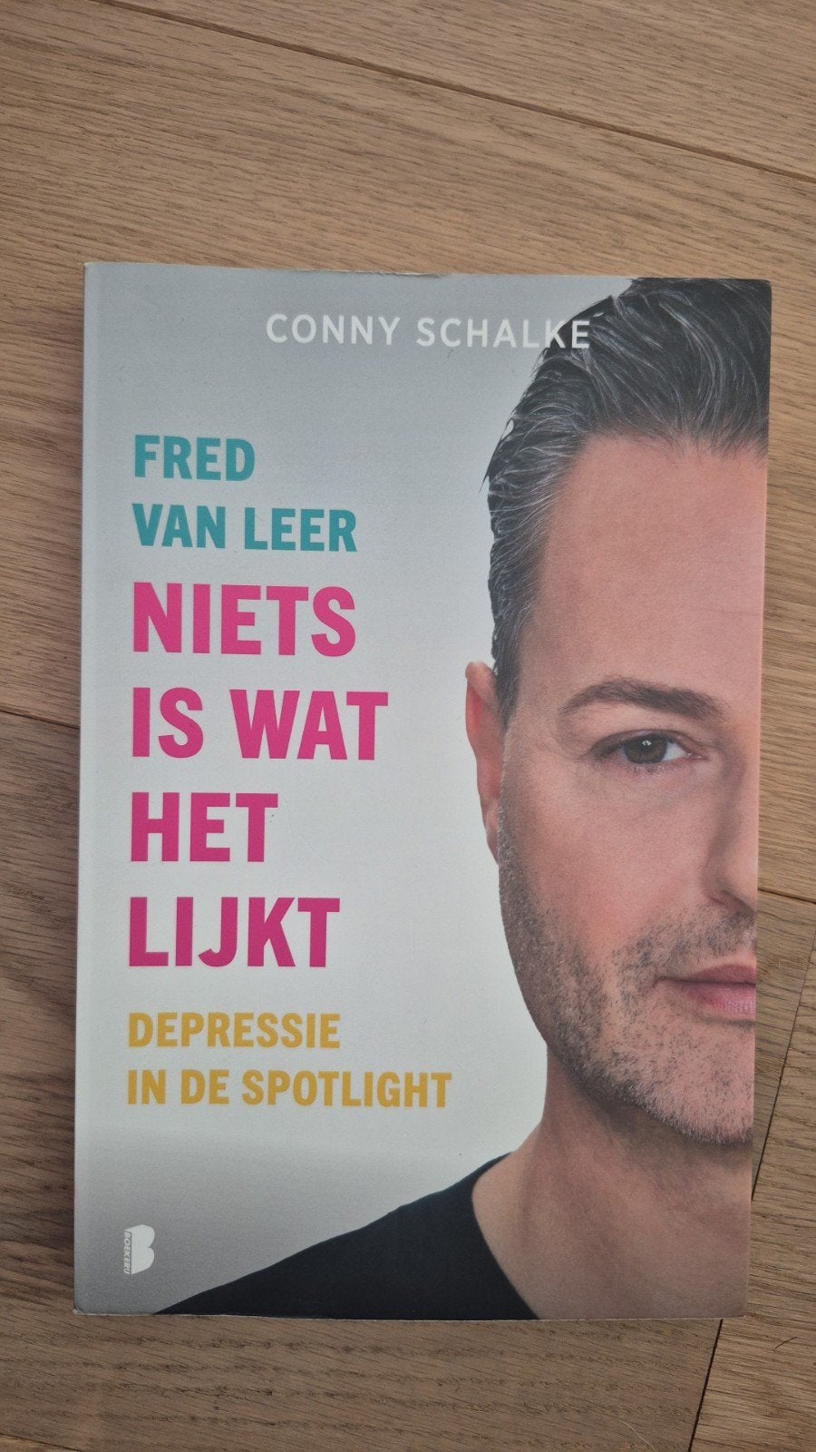 Fred van Leer - Niets is wat het lijkt, Boeken, Biografieën, Verzenden, Zo goed als nieuw, Fred van Leer; Conny Schalke