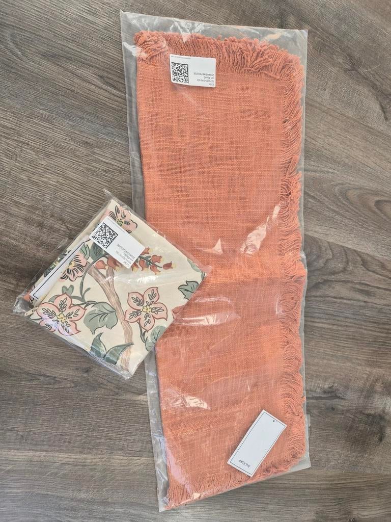 Nieuwe Kussenhoesjes H&M home, 40x60cm, Huis en Inrichting, Woonaccessoires | Kussens, Ophalen, Nieuw, Overige kleuren, Rechthoekig