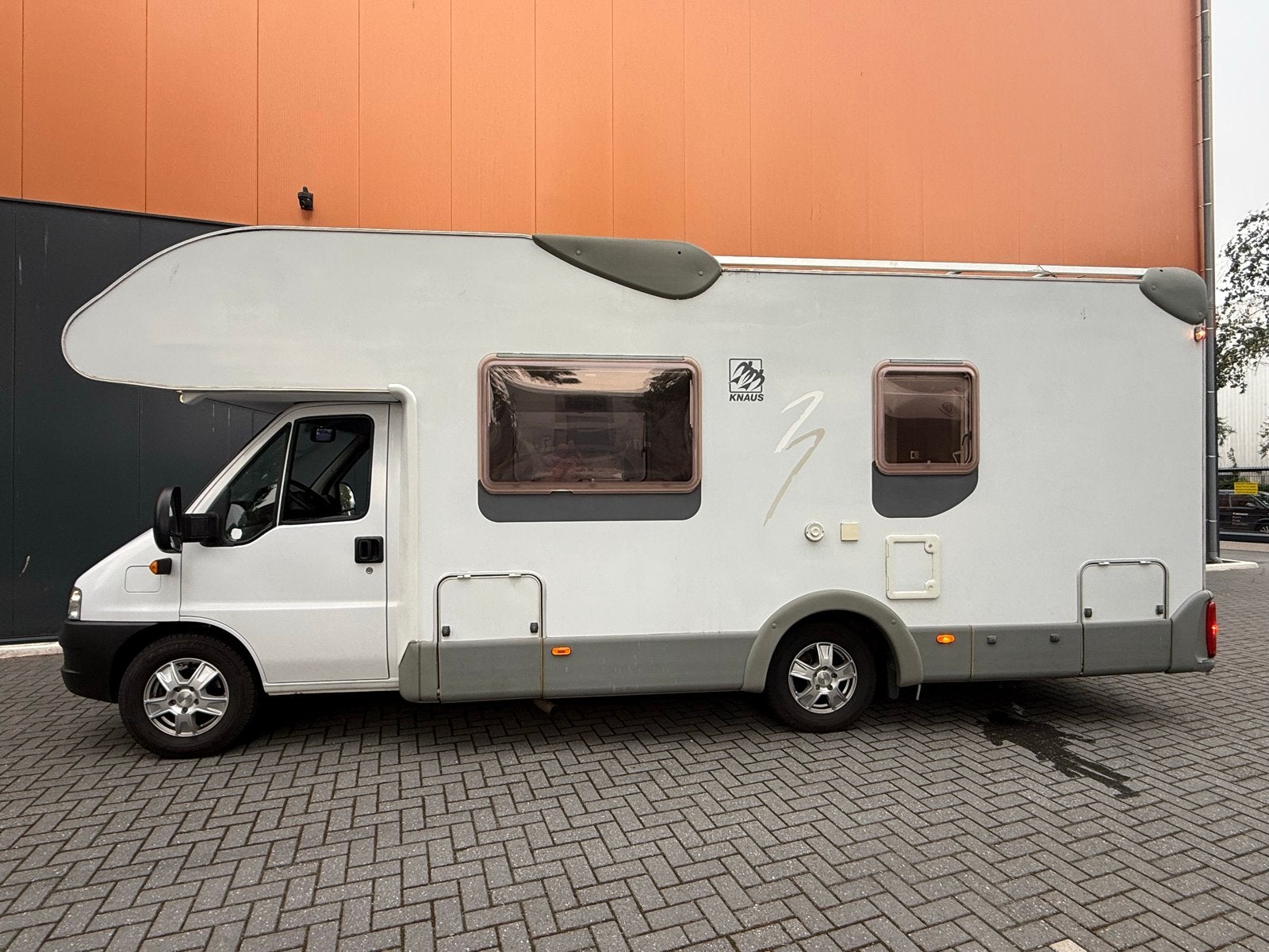 Caravans And Camping Knaus