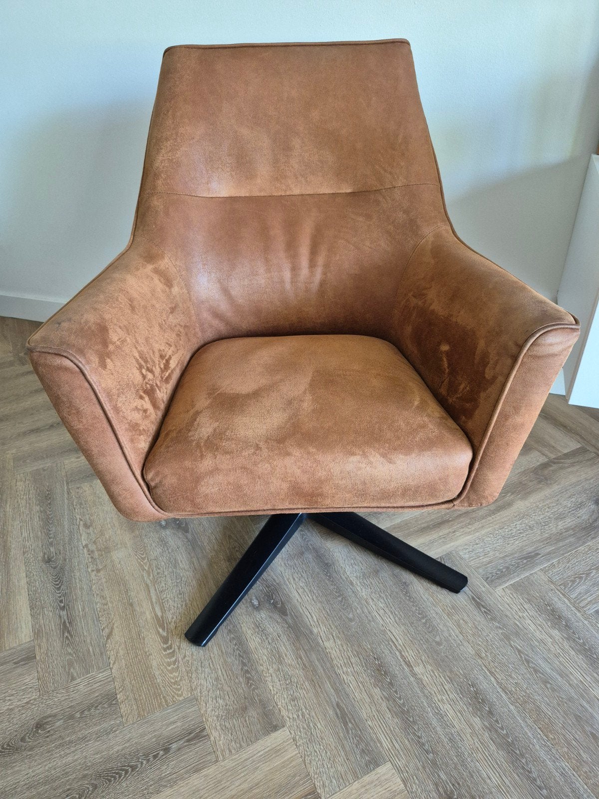 Cognac kleurige draaistoel, Ophalen, Zo goed als nieuw, Minder dan 75 cm, 50 tot 75 cm