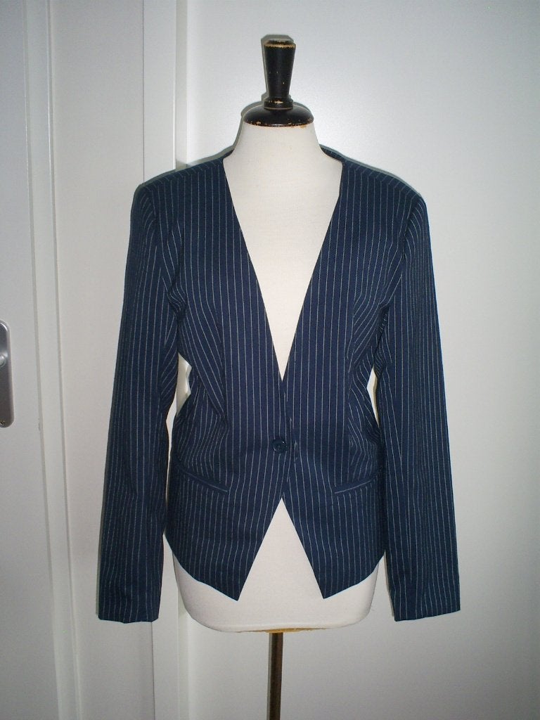 NIEUW __ krijtstreep jasje van OBJECT mt. 40, Maat 38/40 (M), Object, Nieuw, Jasje