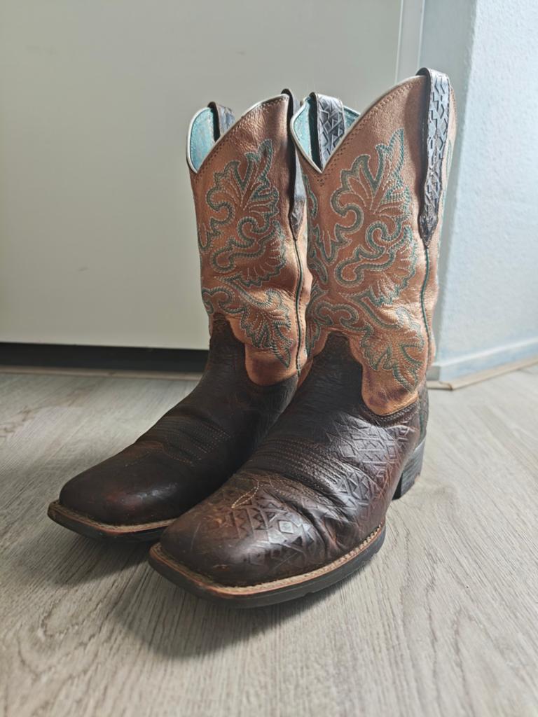 Ariat Westernlaarzen maat 42,5 zgan, Ophalen of Verzenden, Zo goed als nieuw, Dressuur, Schoeisel