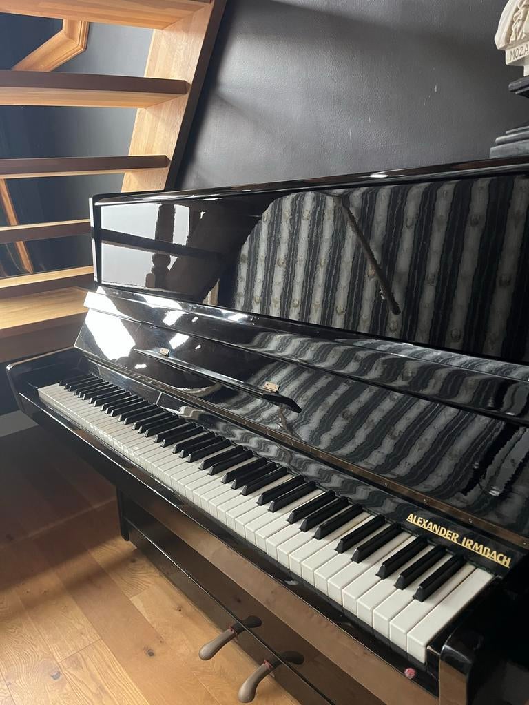 Alexander Irmbach Piano - Zwart, Hoogglans, Muziek en Instrumenten, Piano's, Ophalen, Gebruikt, Zwart, Piano