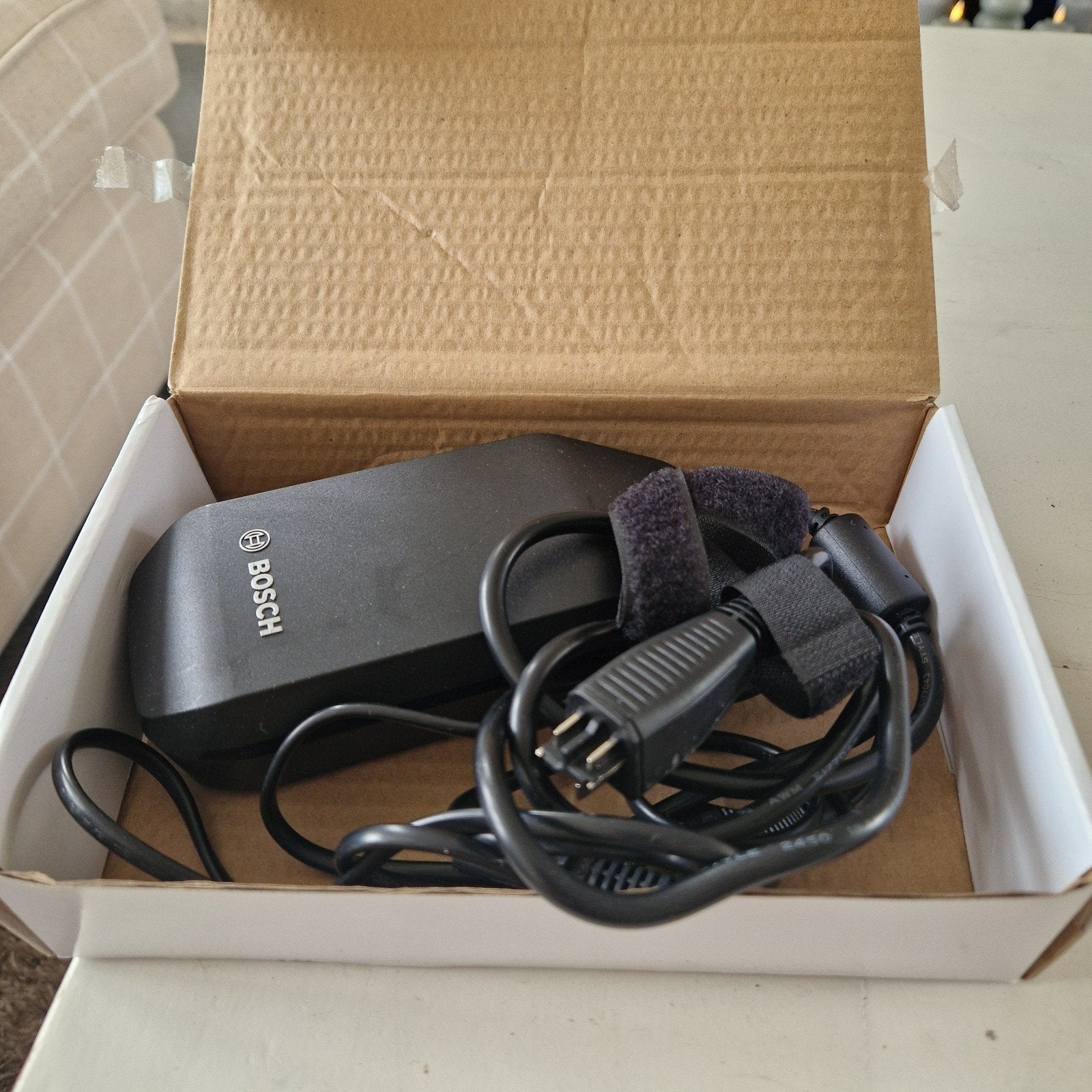 Bosch 2A Oplader nieuwste uitvoering., Ophalen of Verzenden, Nieuw