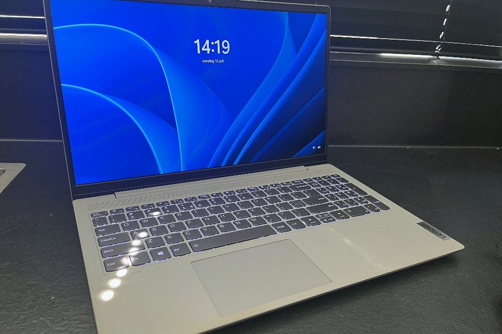 Lenovo IdeaPad 5 15ITL05, Gebruikt, 2 tot 3 Ghz, 15 inch, 8 GB