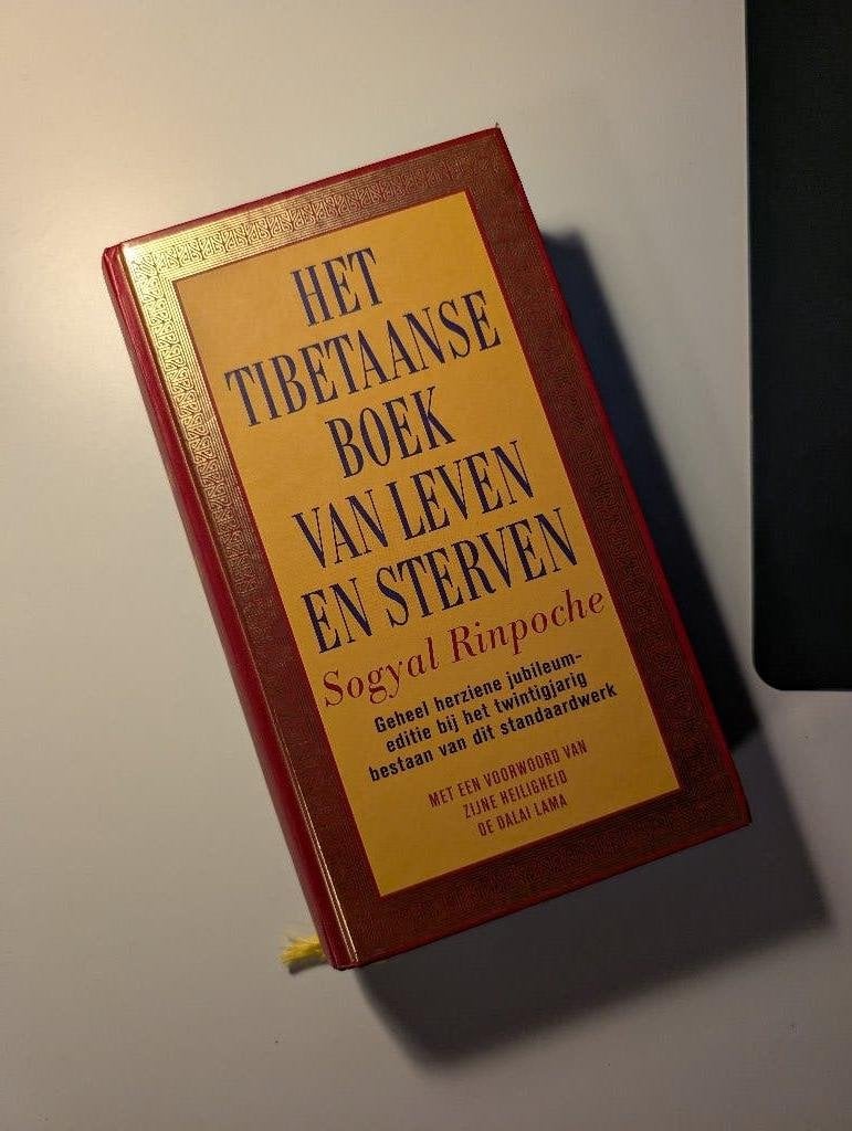 Het Tibetaanse boek van leven en sterven, Boeken, Achtergrond en Informatie, Ziel of Sterfelijkheid, Ophalen of Verzenden, Zo goed als nieuw