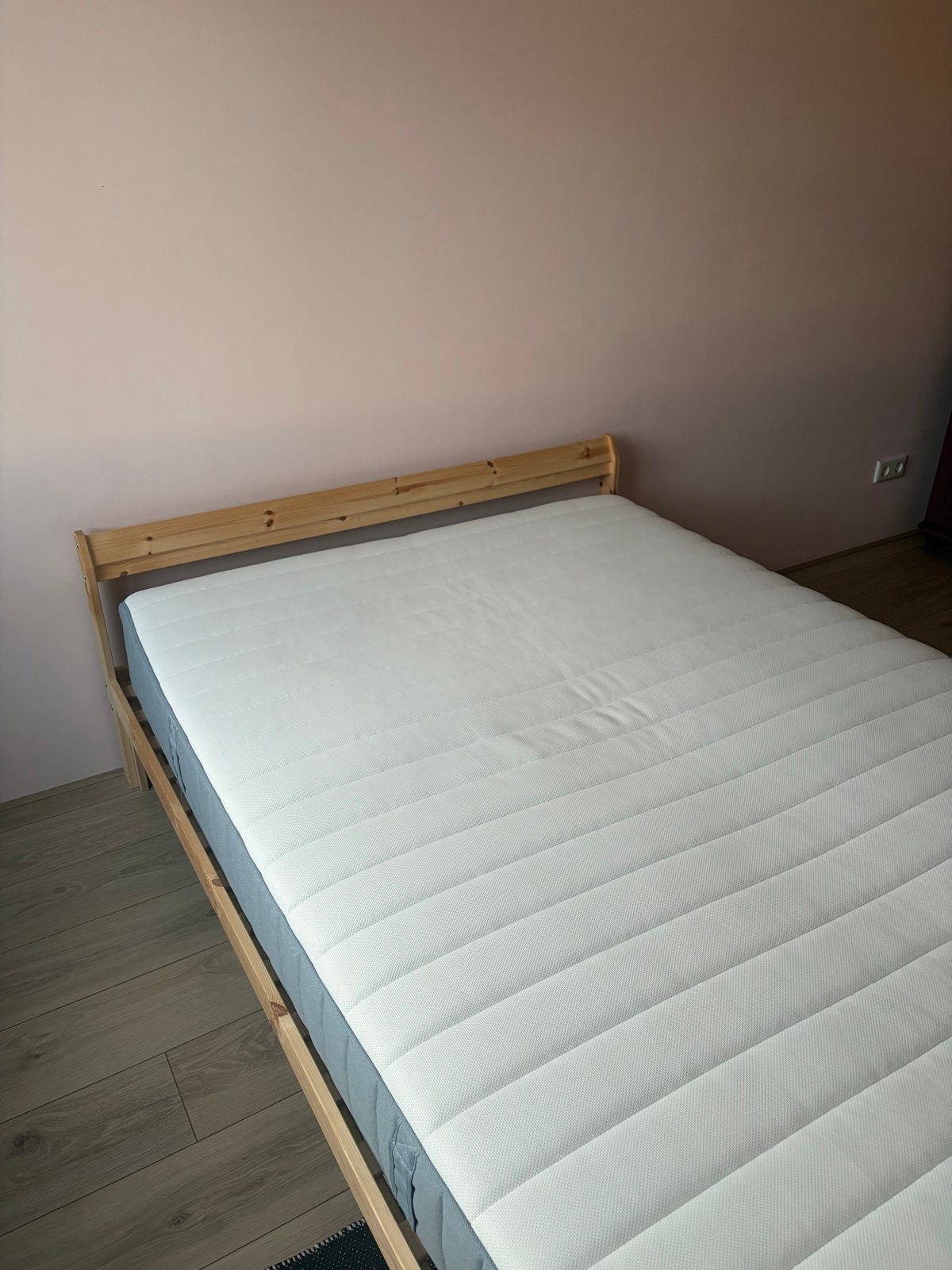 IKEA NEIDEN bedframe met matras (140x200 cm), Ophalen, Overige kleuren, Tweepersoons, 140 cm